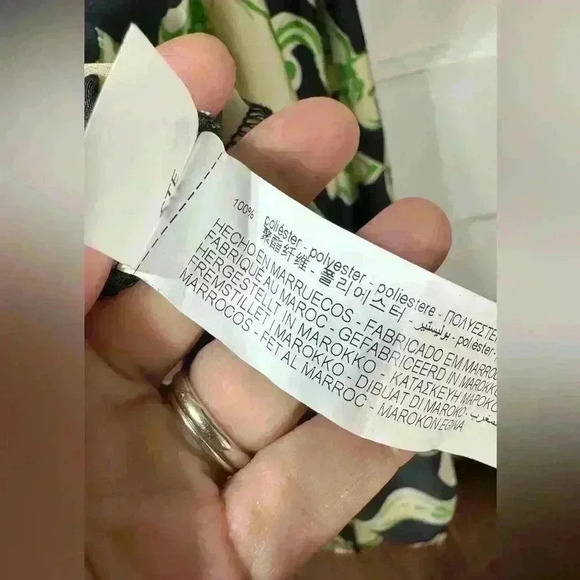 NWOT ZARA Women’s V neck cut Dress Attached belt Loose sleeves - Picture 6 of 6